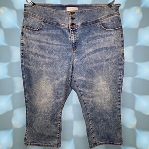 Lane Bryant denim Capris Size 20 💖